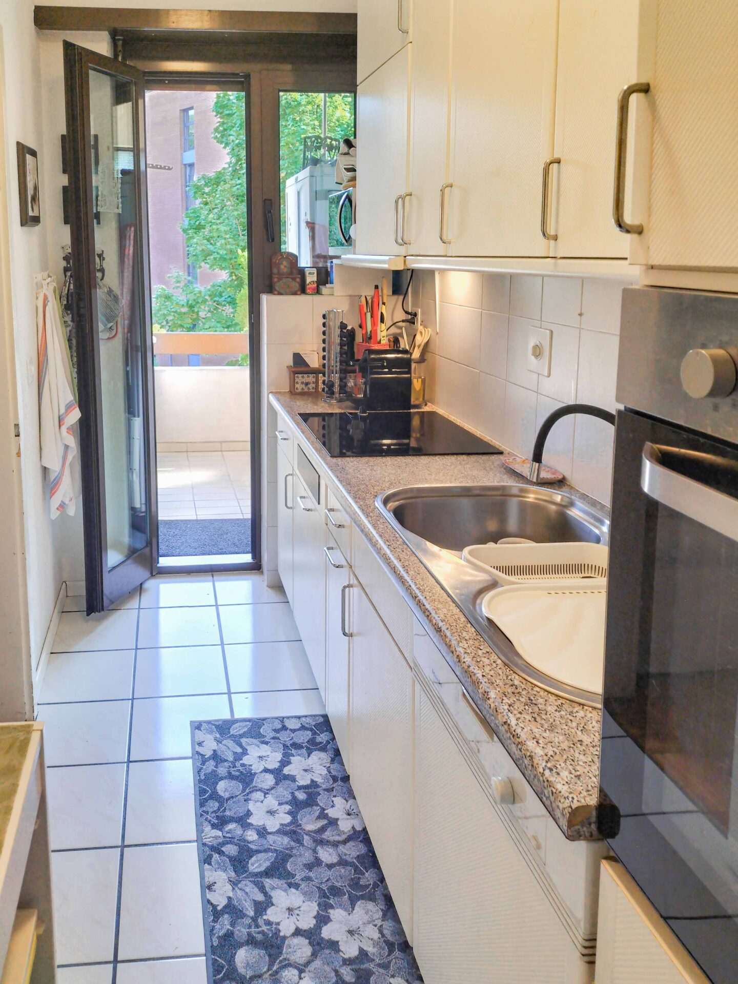 Spacious 2.5-room apartment for sale in Lugano