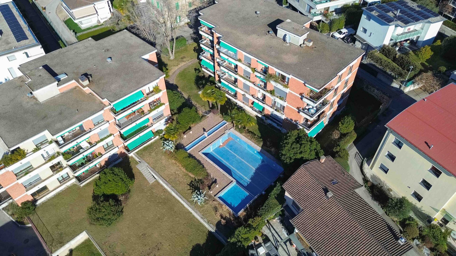 Geräumige 3,5-Zimmer-Wohnung in Massagno in Residenz mit Schwimmbad zu verkaufen