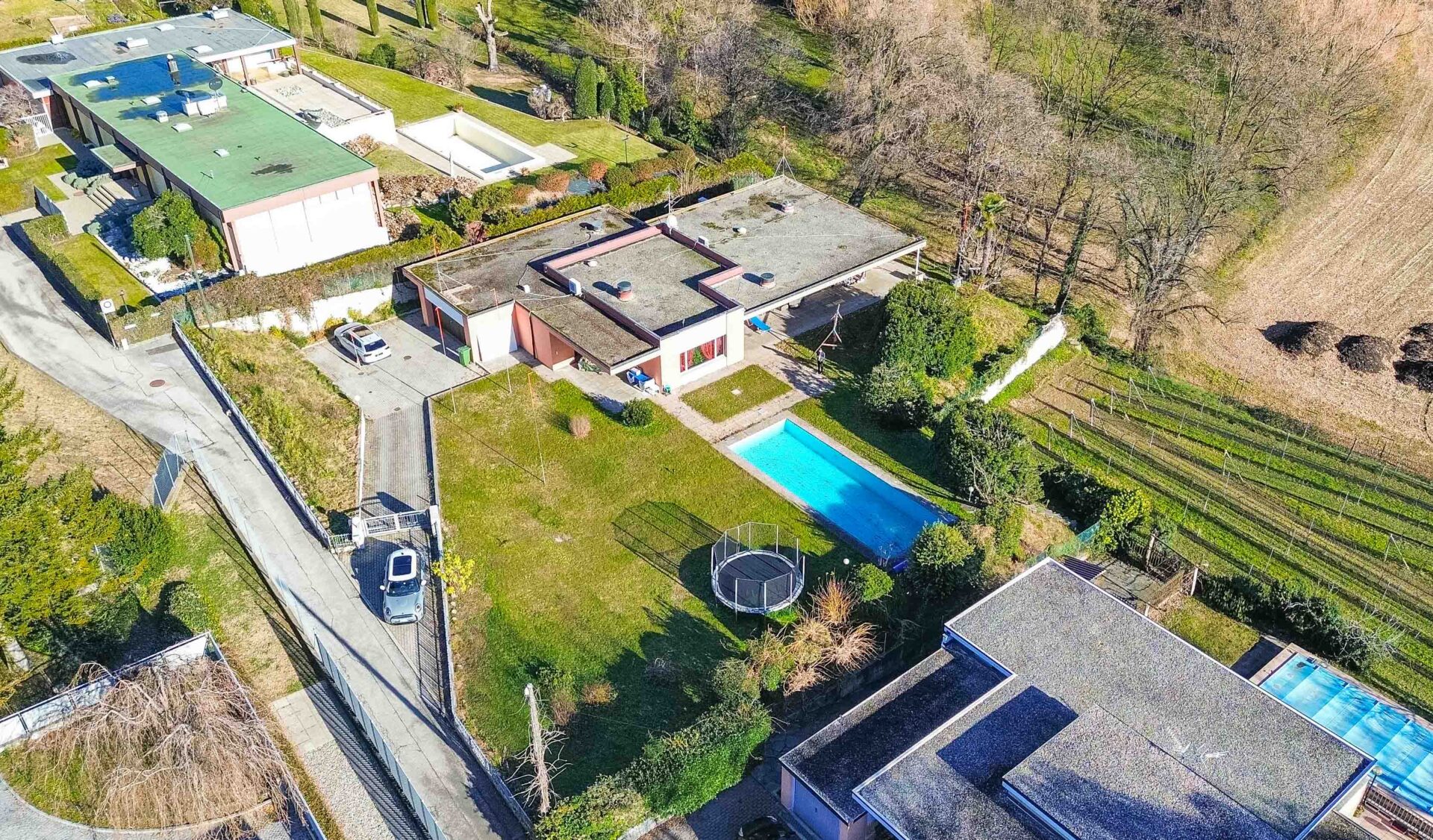 Freistehendes Haus mit Garten und Schwimmbad zu verkaufen in Coldrerio