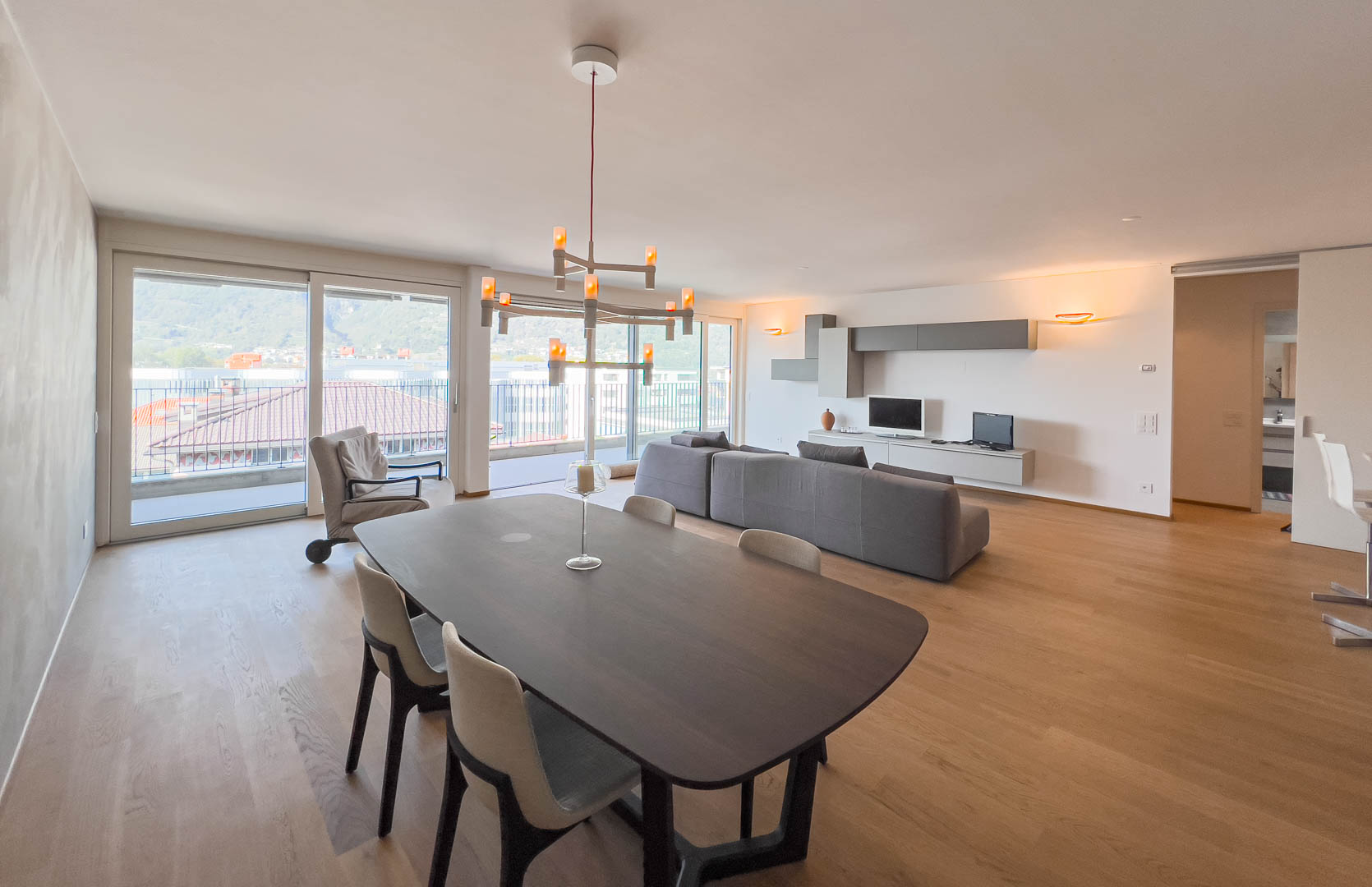 Moderne 4,5-Zimmer-Wohnung in Giubiasco zu verkaufen
