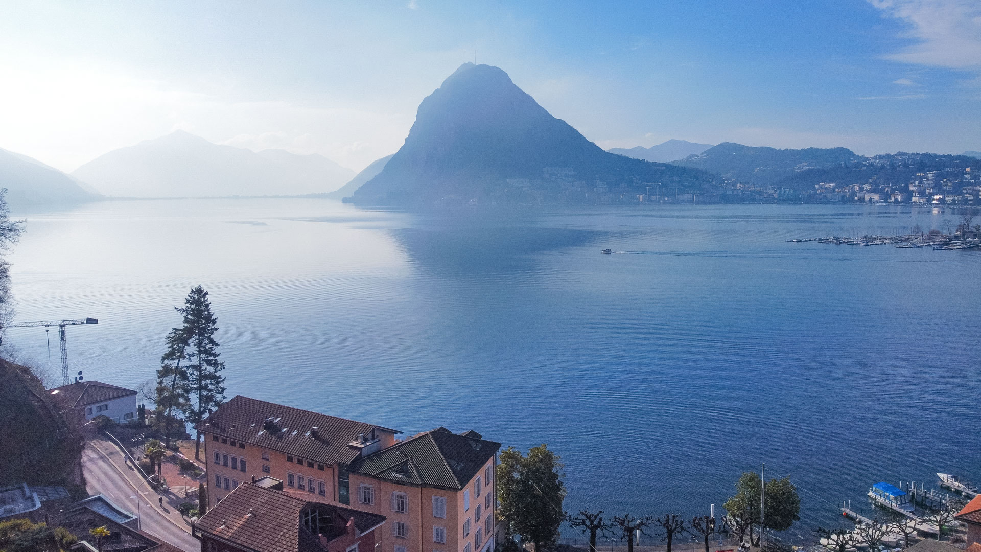Apartment with a beautiful terrace overlooking the lake for sale in Lugano